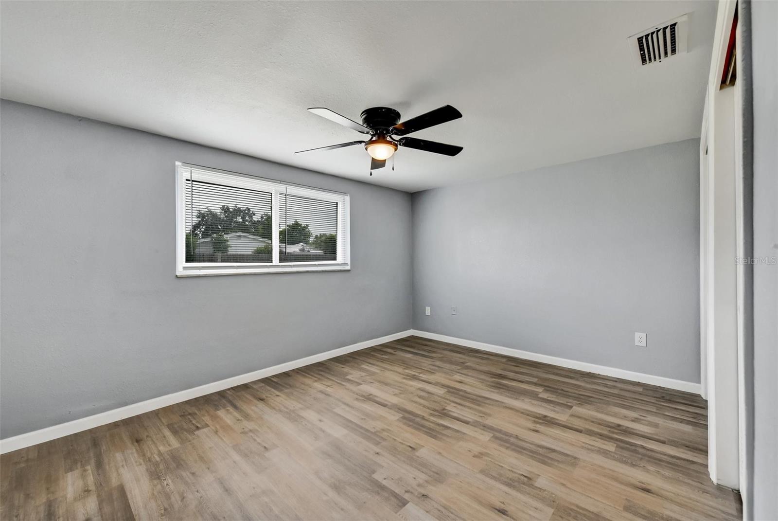 BEACON SQUARE - Residential