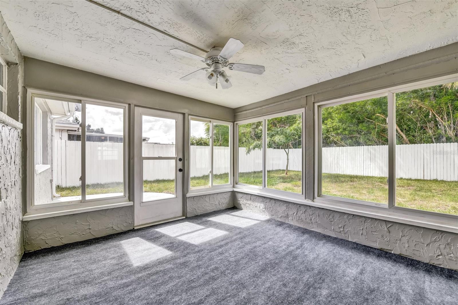 BEACON SQUARE - Residential