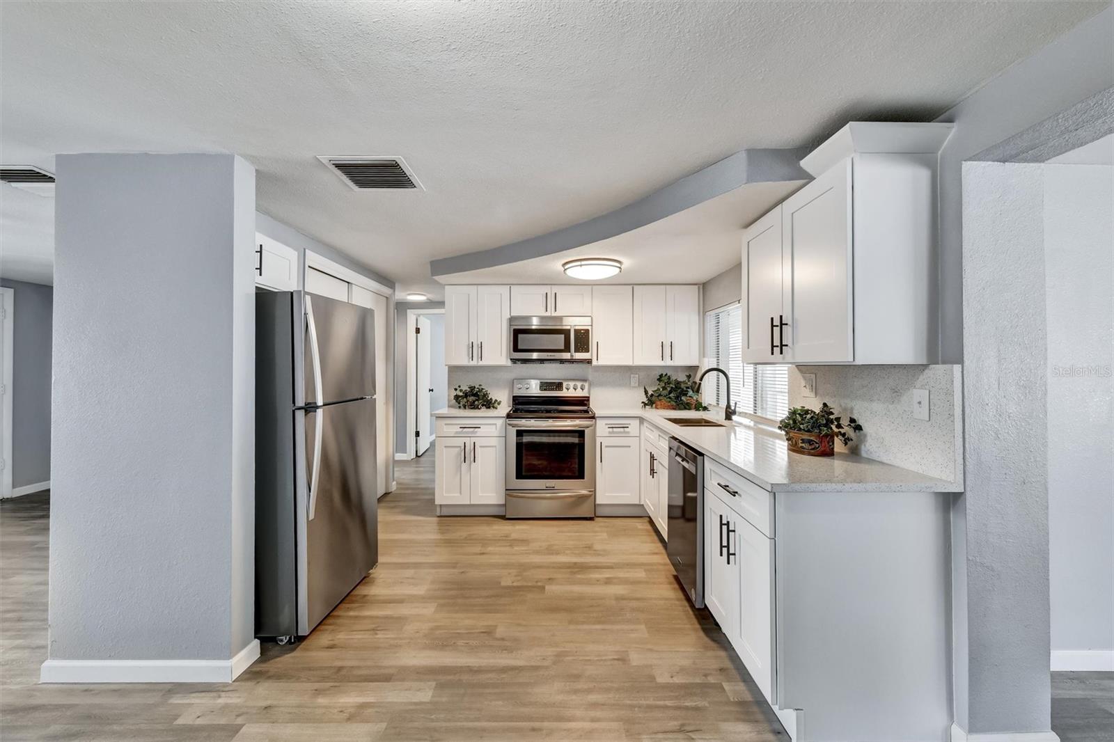 BEACON SQUARE - Residential