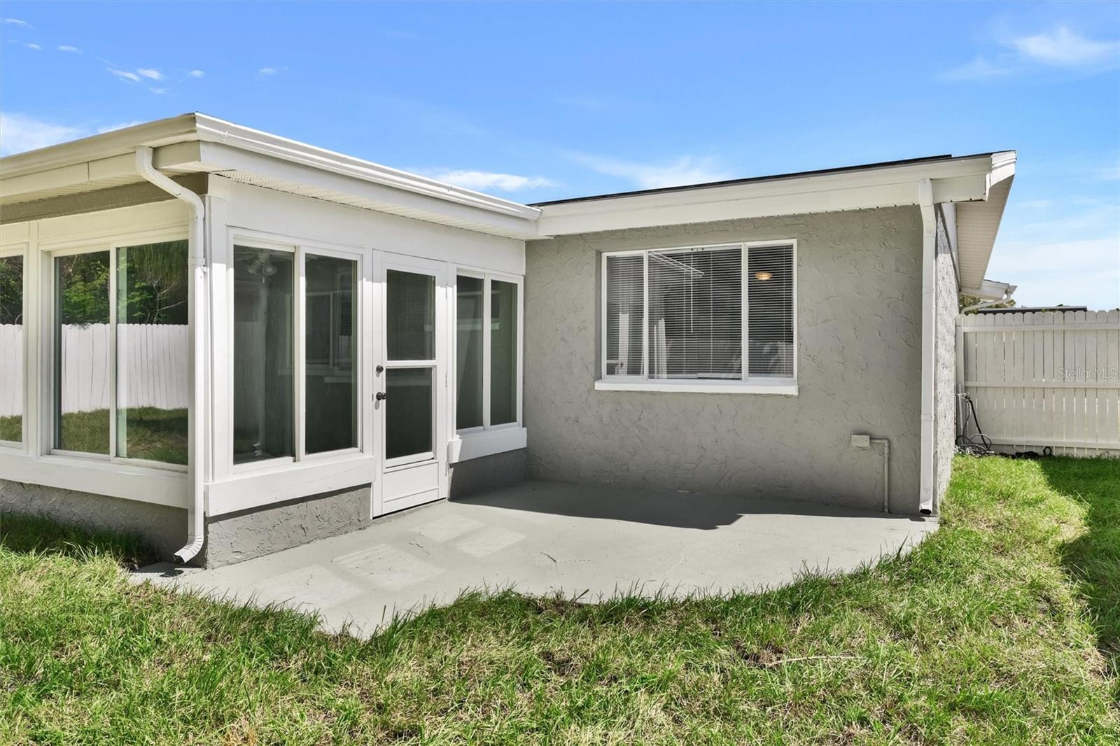 BEACON SQUARE - Residential