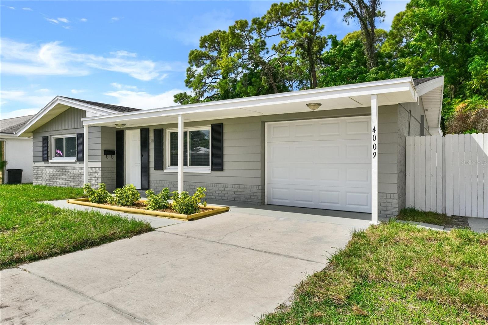 BEACON SQUARE - Residential