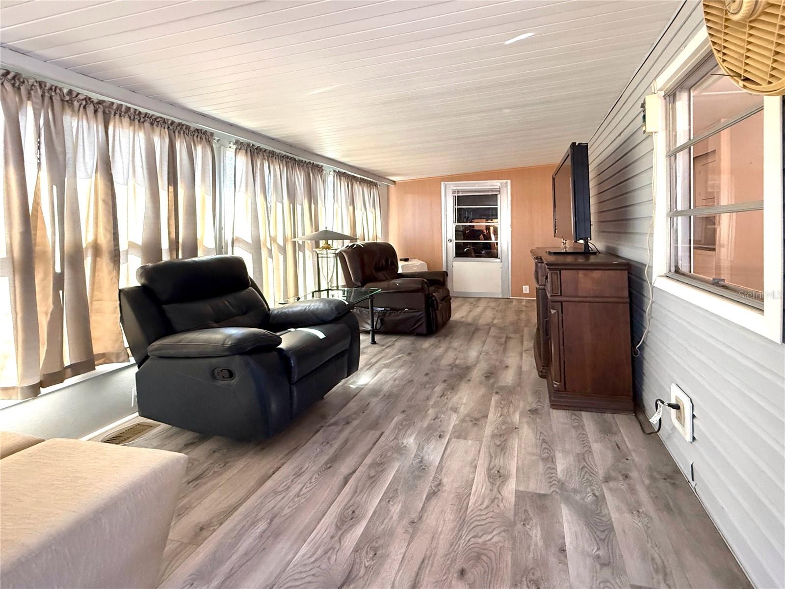 308 S PORT ROYAL LANE