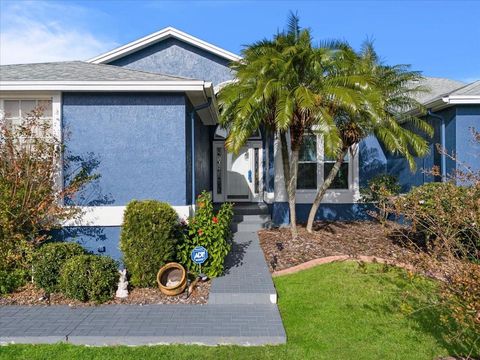 A home in LAKELAND