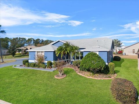 A home in LAKELAND