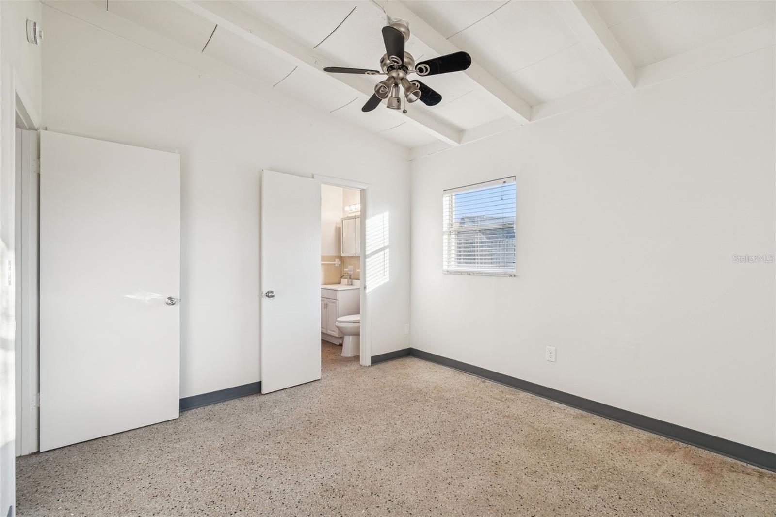 TEMPLE TERRACES - Residential Income