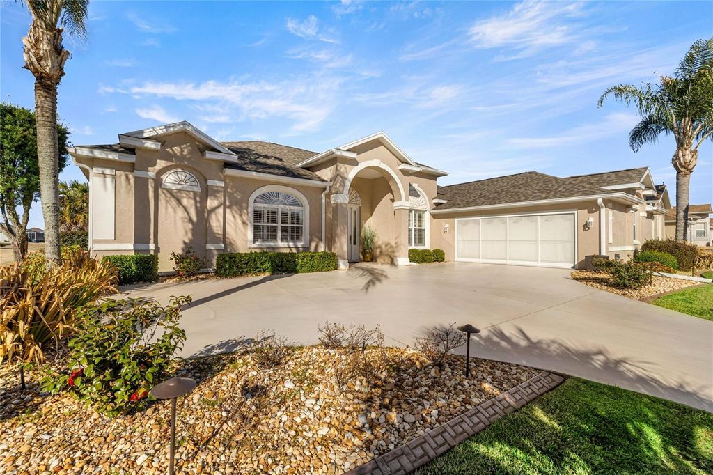 Photo of 5801 NW 18th Street, Ocala, FL 34482 (MLS # OM717930)