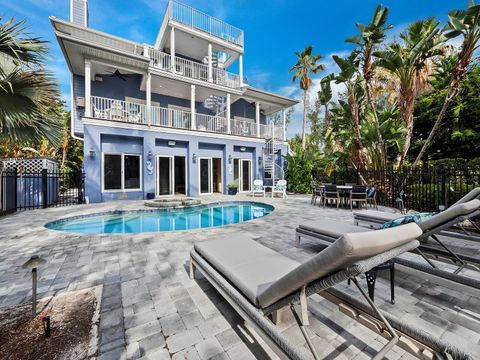 A home in LONGBOAT KEY