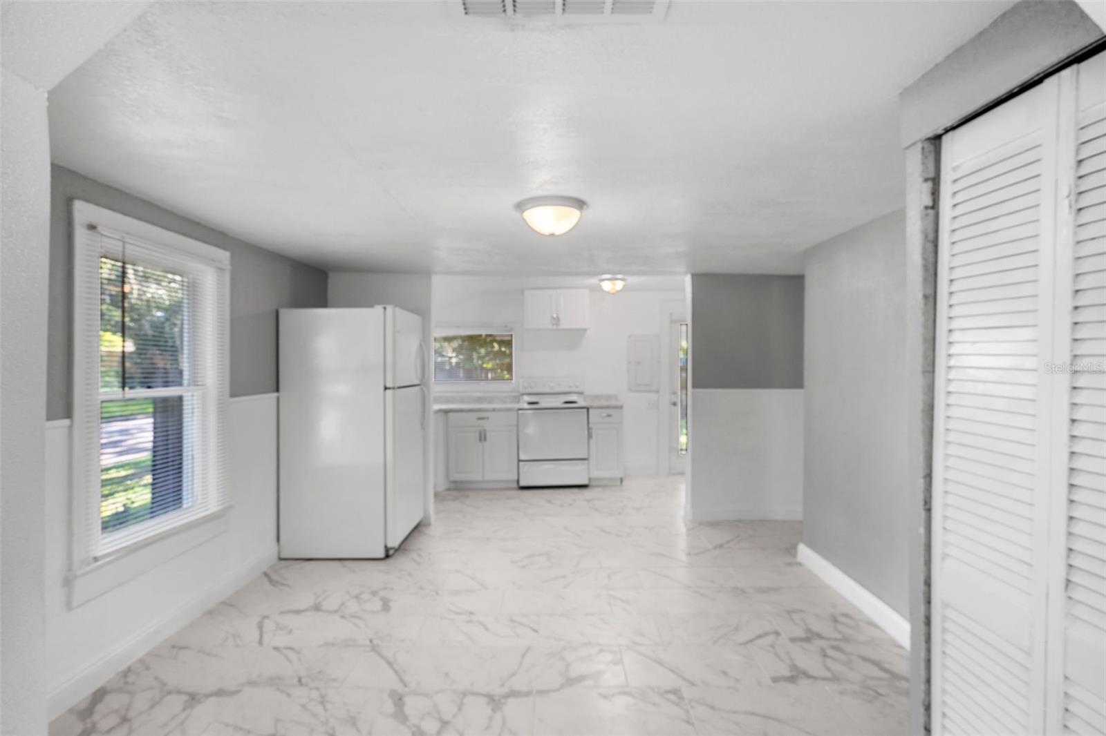 322 S MAPLE AVENUE