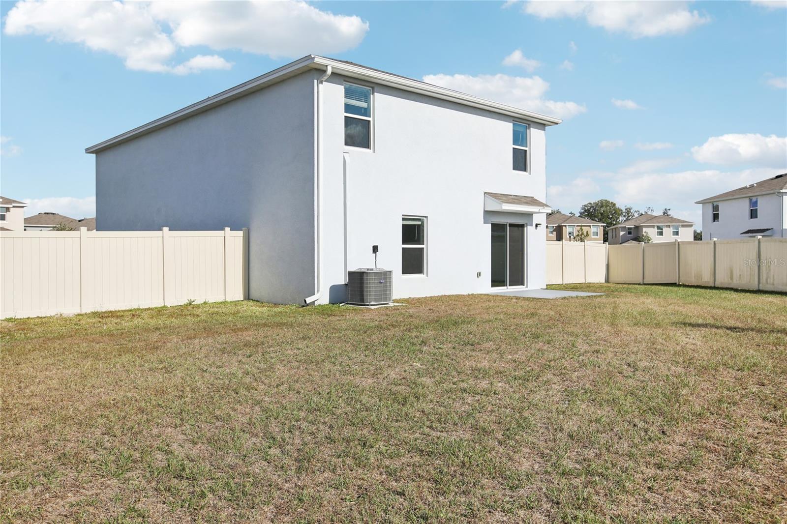 TWO RIVERS - Residential Lease