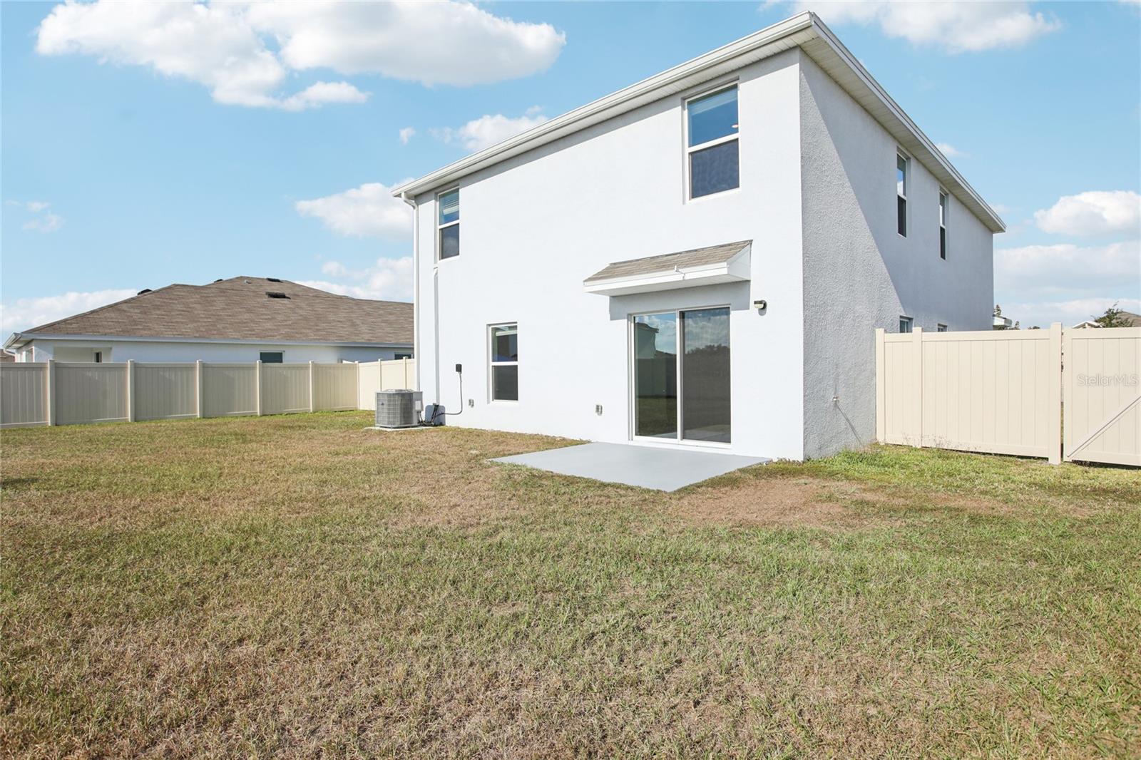 TWO RIVERS - Residential Lease