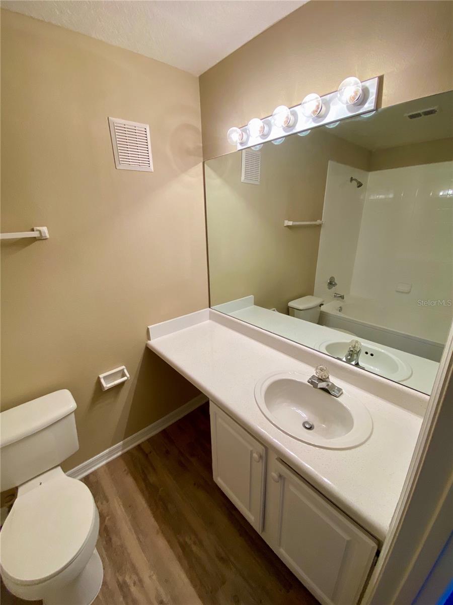 VILLAS AT LAKESIDE A CONDO - Residential Lease