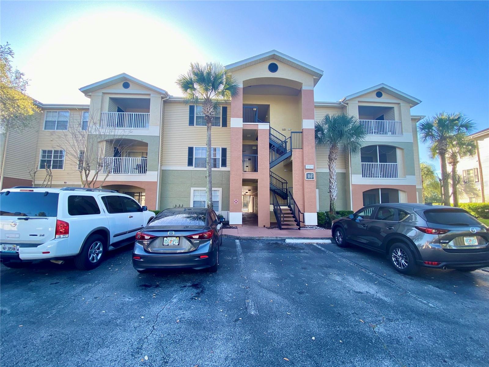 VILLAS AT LAKESIDE A CONDO - Residential Lease