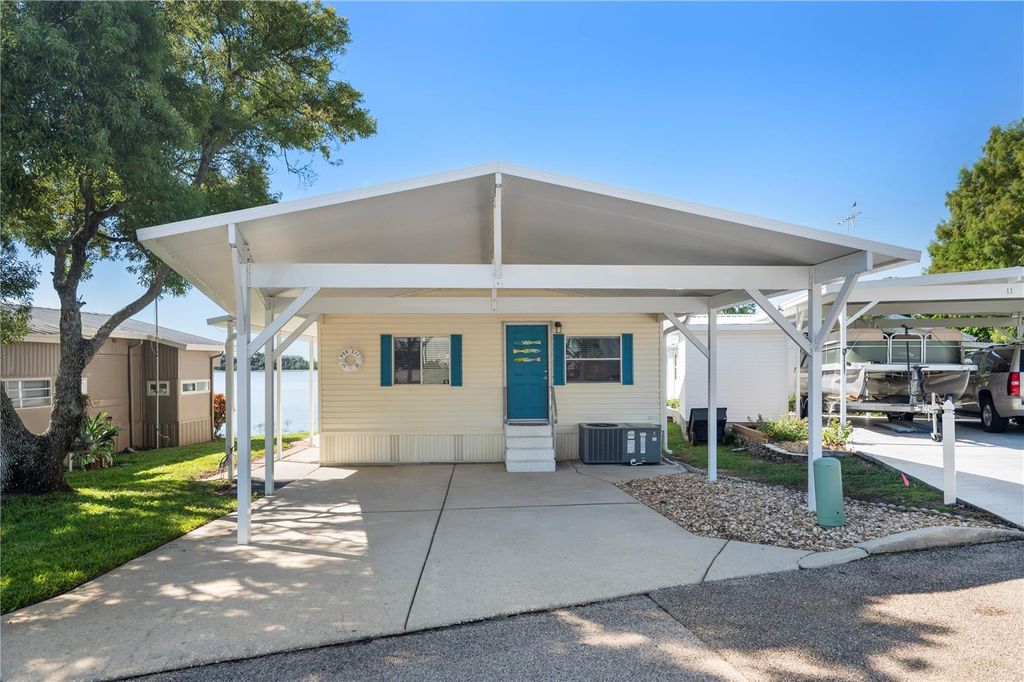 Photo of 13 Blue Quill Circle, Lake Wales, FL 33898 (MLS # L4956561)