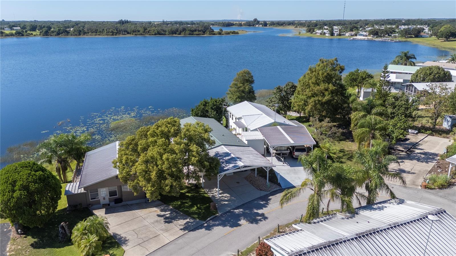 SADDLEBAG LAKE - Residential