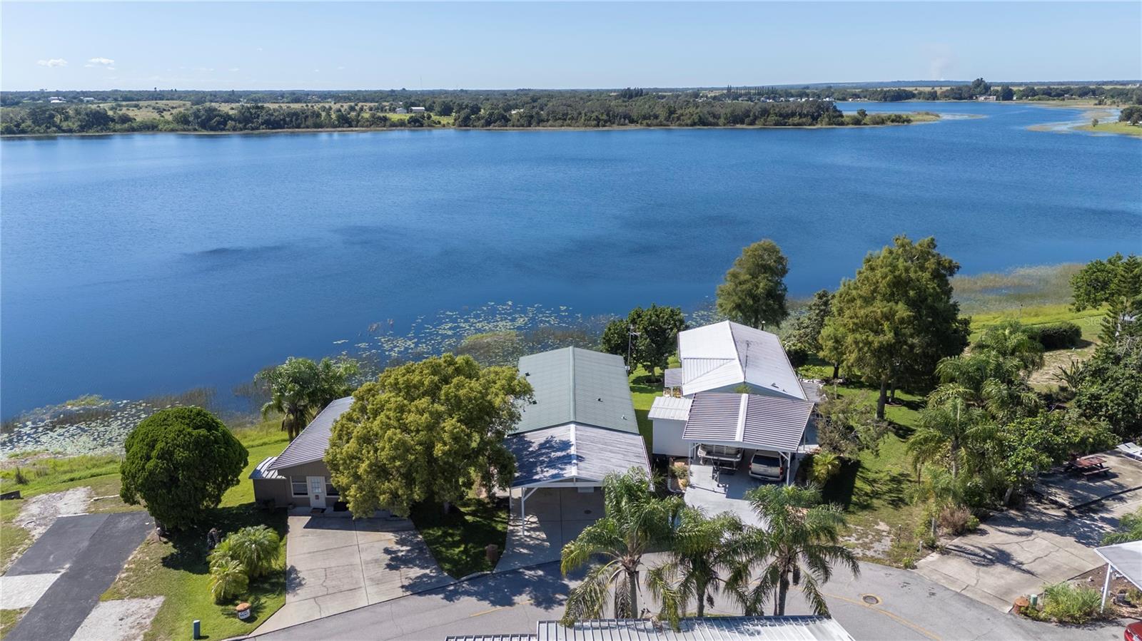 SADDLEBAG LAKE - Residential