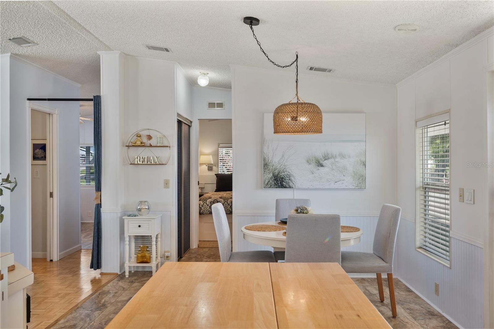 SADDLEBAG LAKE - Residential