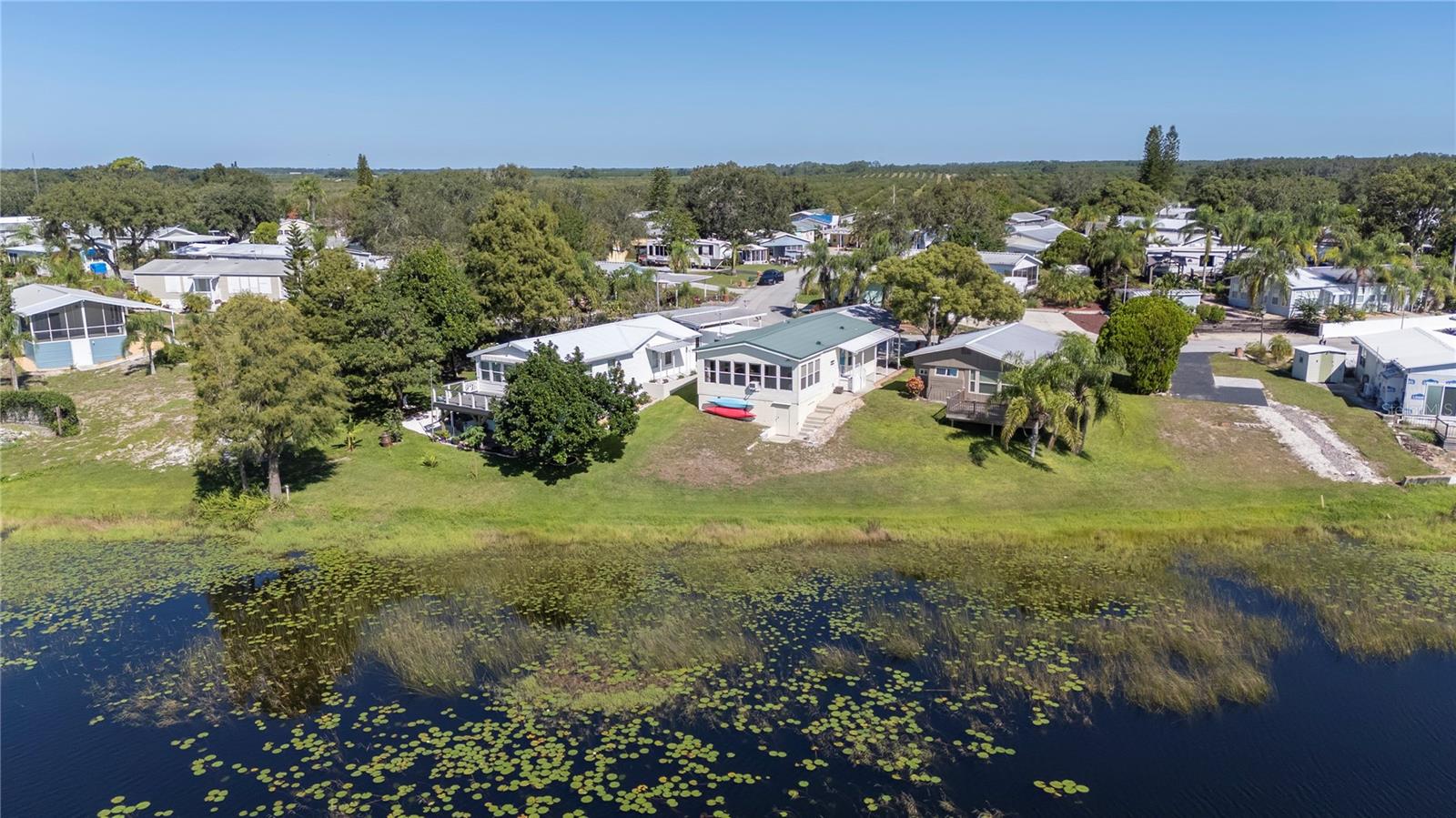 SADDLEBAG LAKE - Residential
