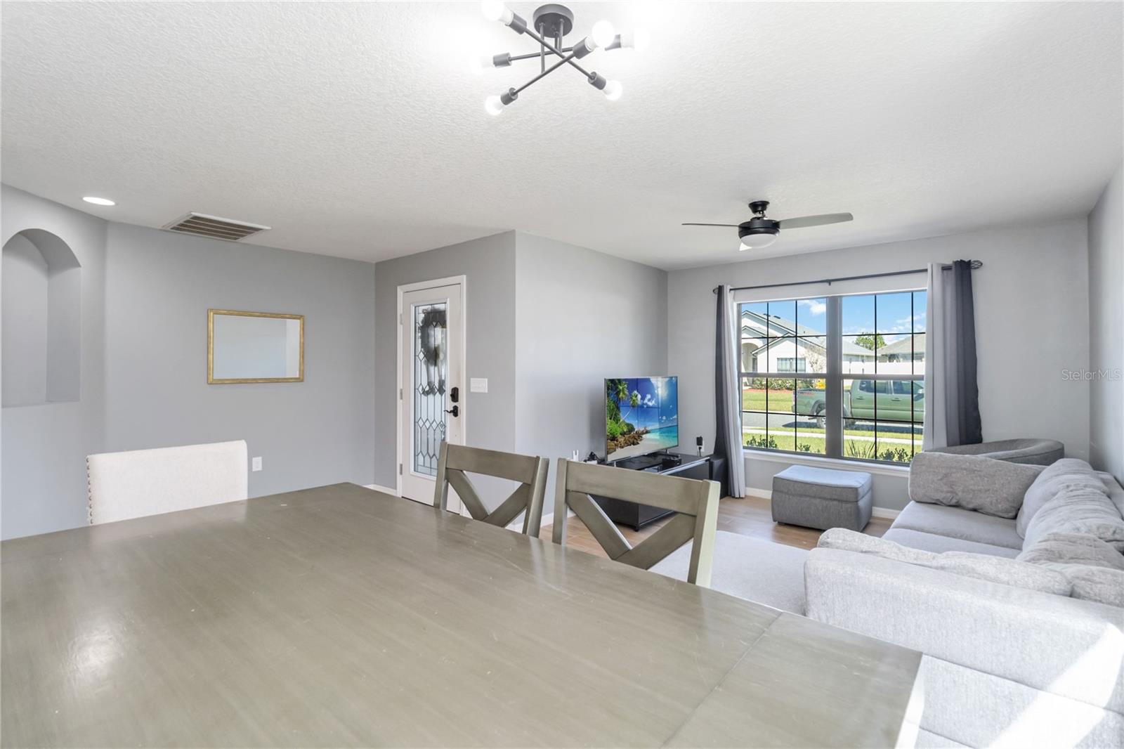 TAVARES GROVES AT BAYTREE PH 04 - Residential