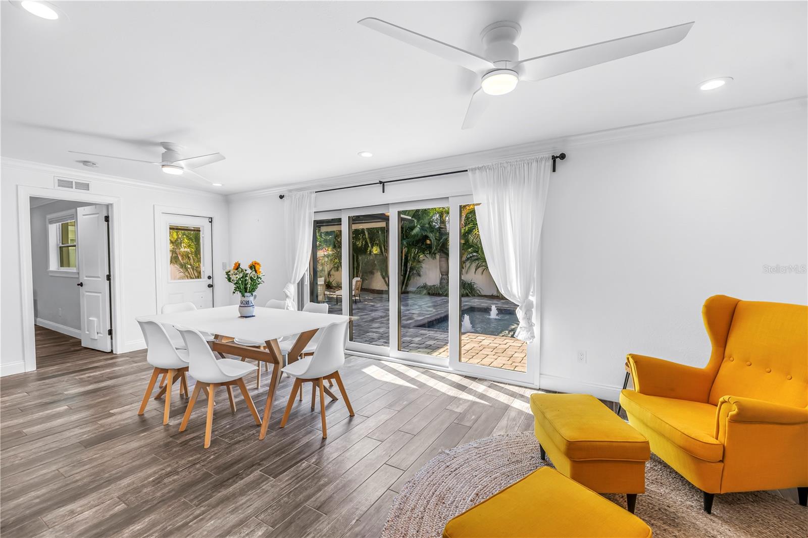 POINT PINELLAS HEIGHTS - Residential