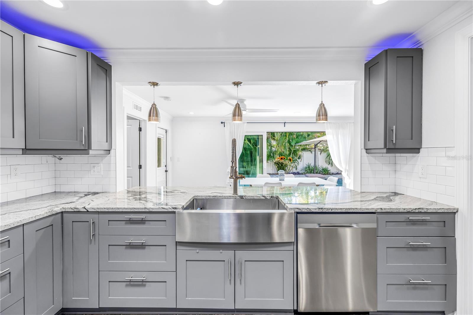 POINT PINELLAS HEIGHTS - Residential