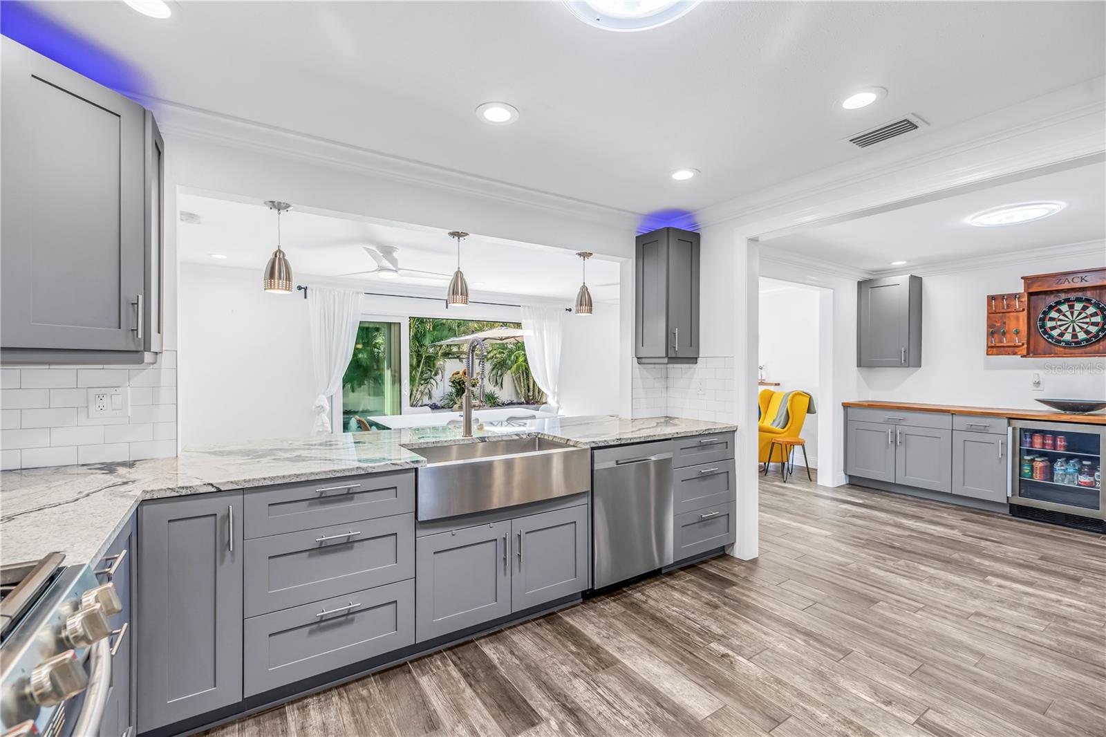 POINT PINELLAS HEIGHTS - Residential