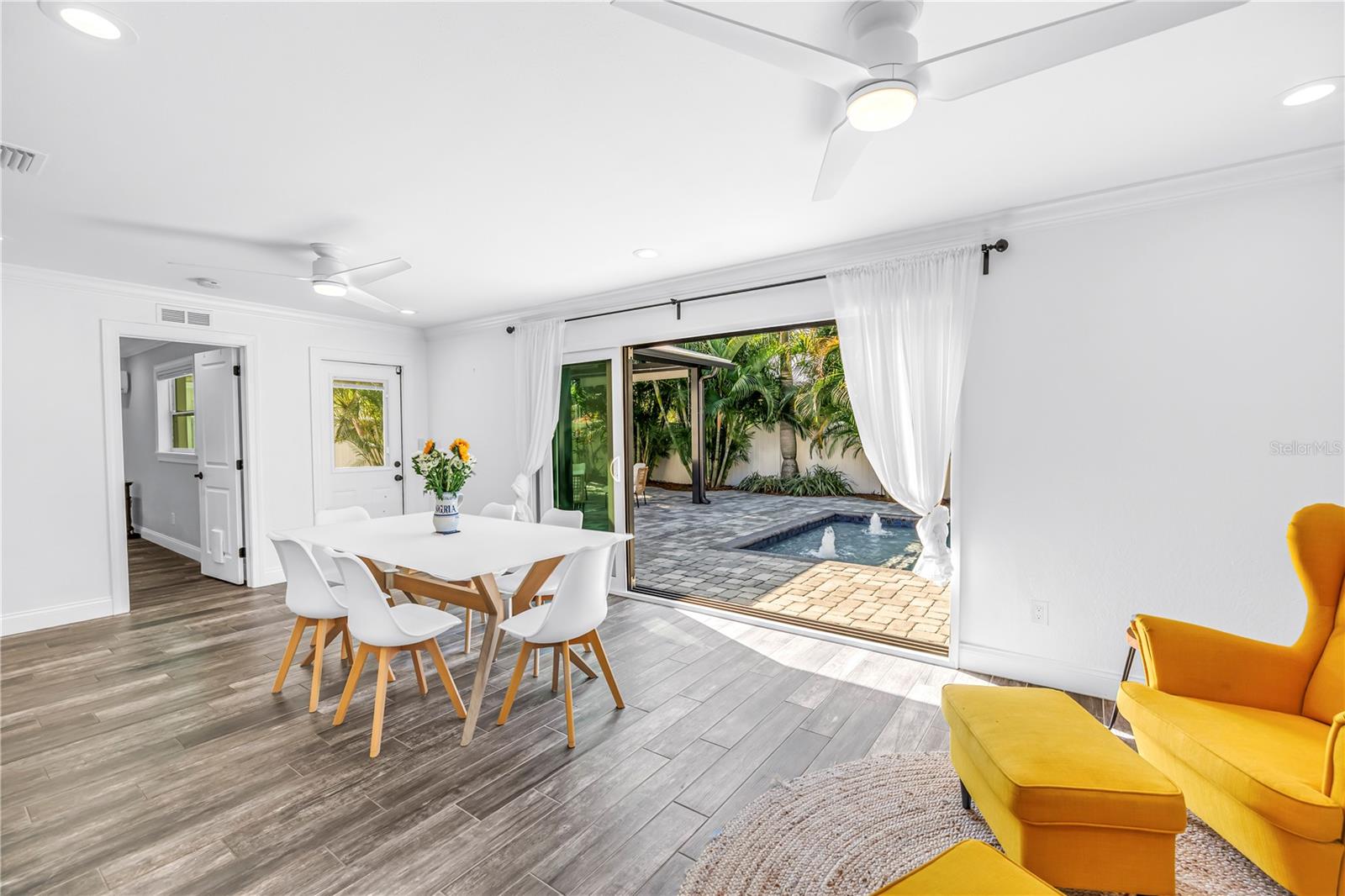 POINT PINELLAS HEIGHTS - Residential