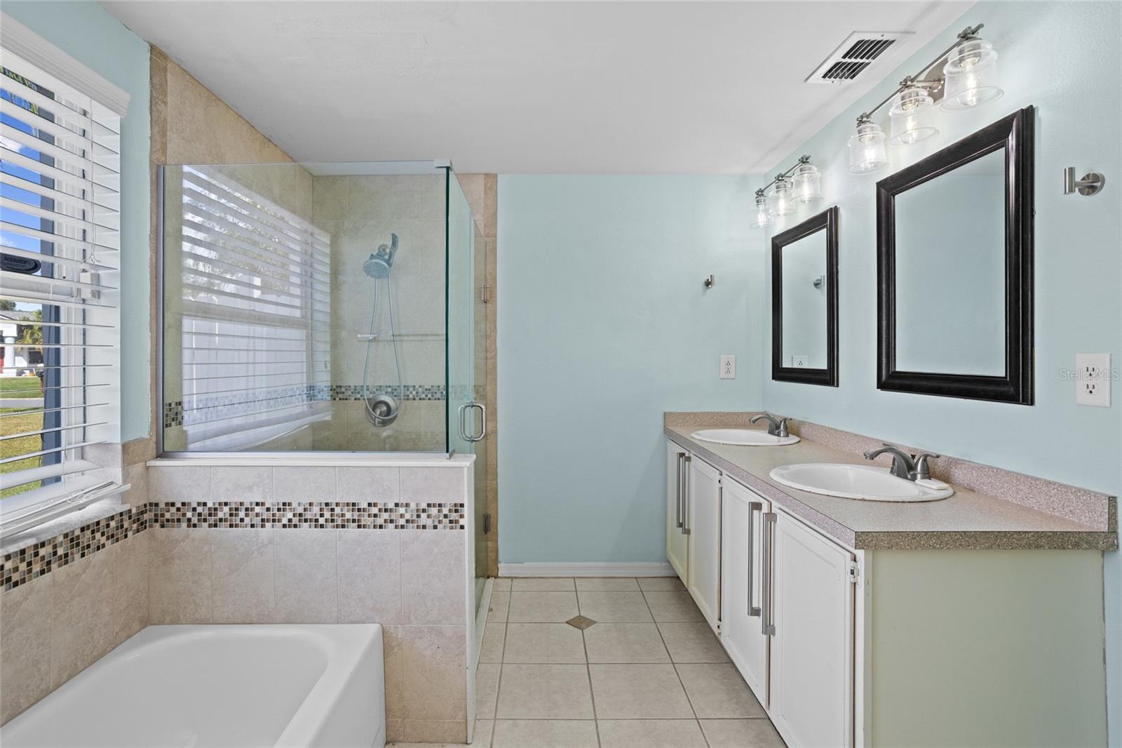 LINDFIELDS - Residential