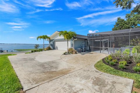 A home in MINNEOLA