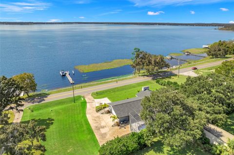 A home in MINNEOLA