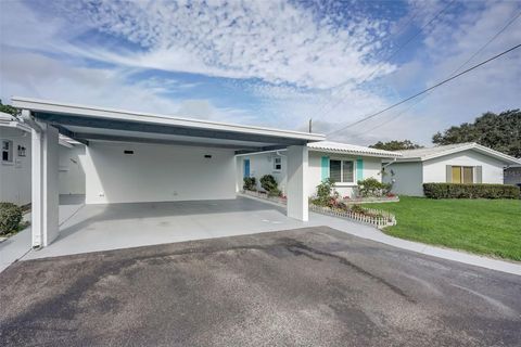 A home in SARASOTA