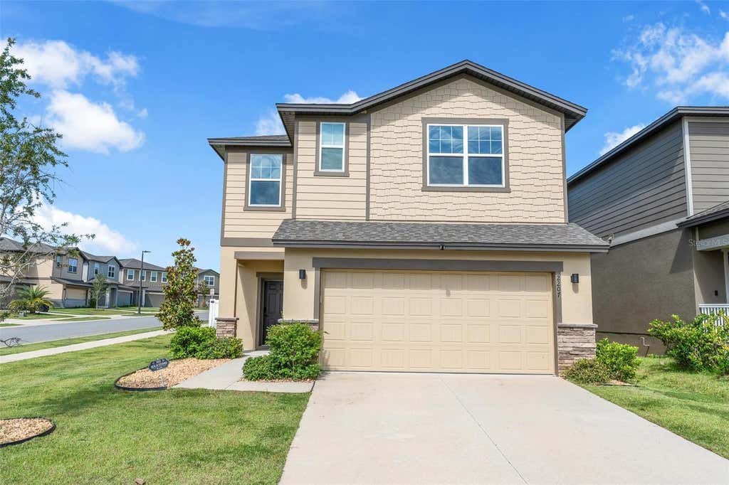 Photo of 2207 Bear Peak Road, Minneola, FL 34715 (MLS # O6436033)