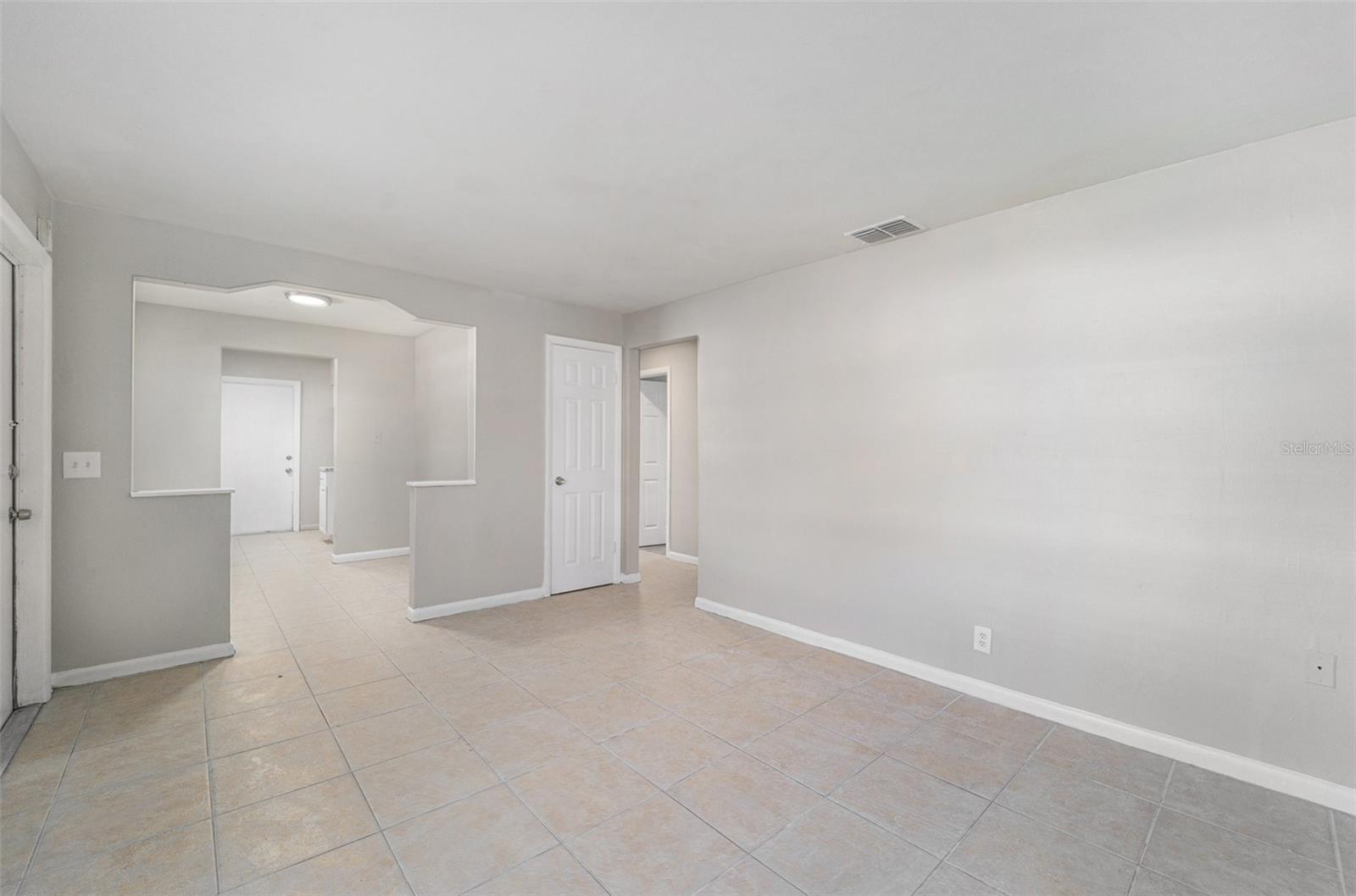 KINGS FOREST - Residential Lease