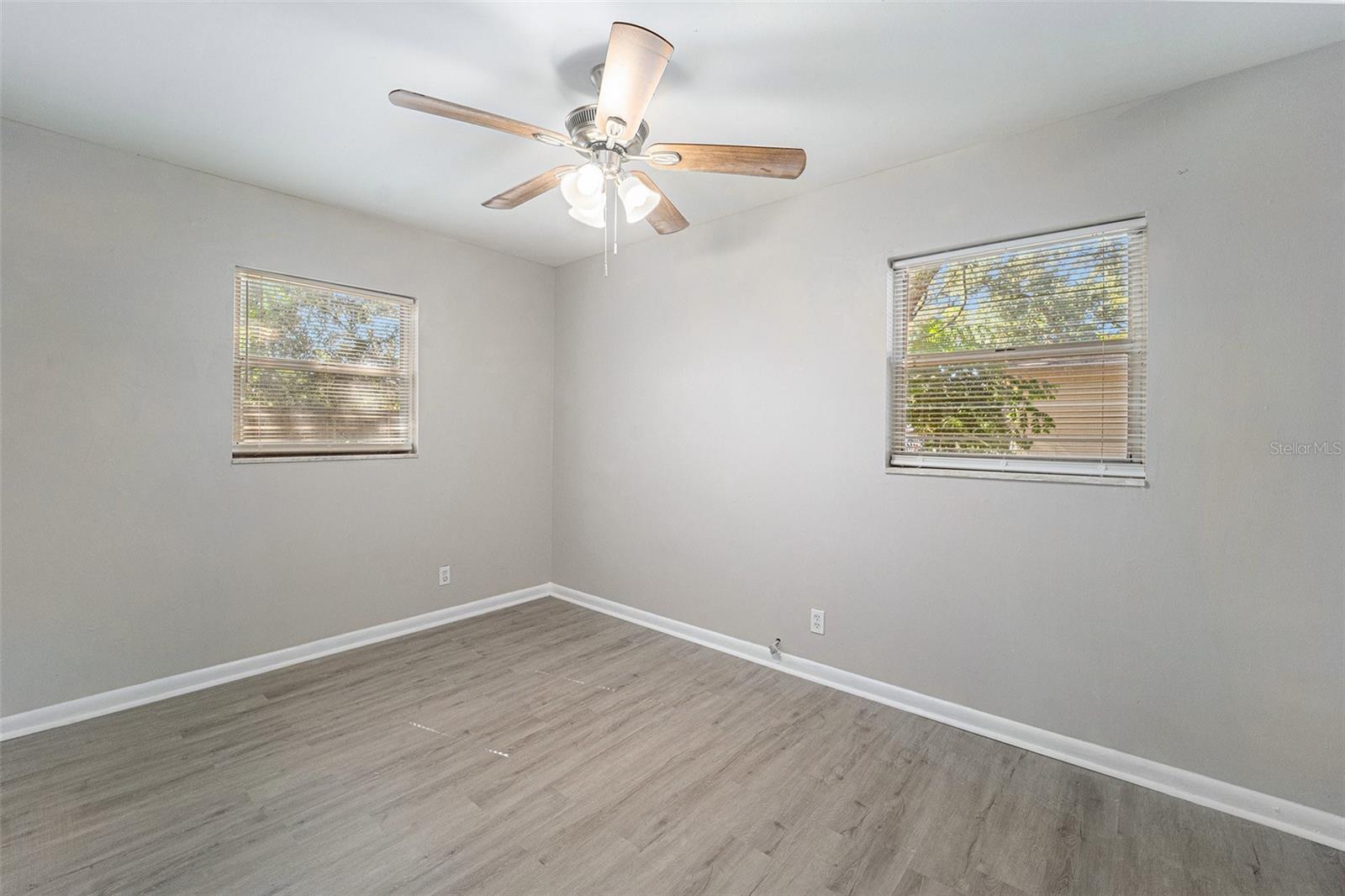 KINGS FOREST - Residential Lease