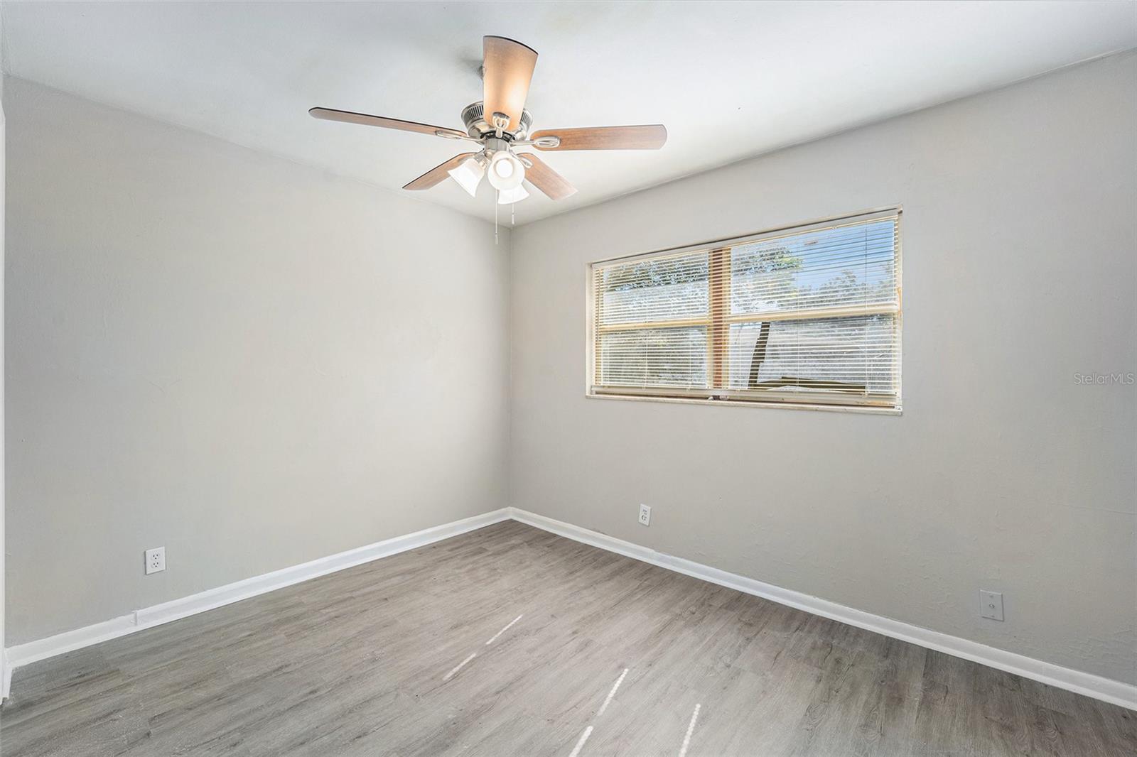 KINGS FOREST - Residential Lease