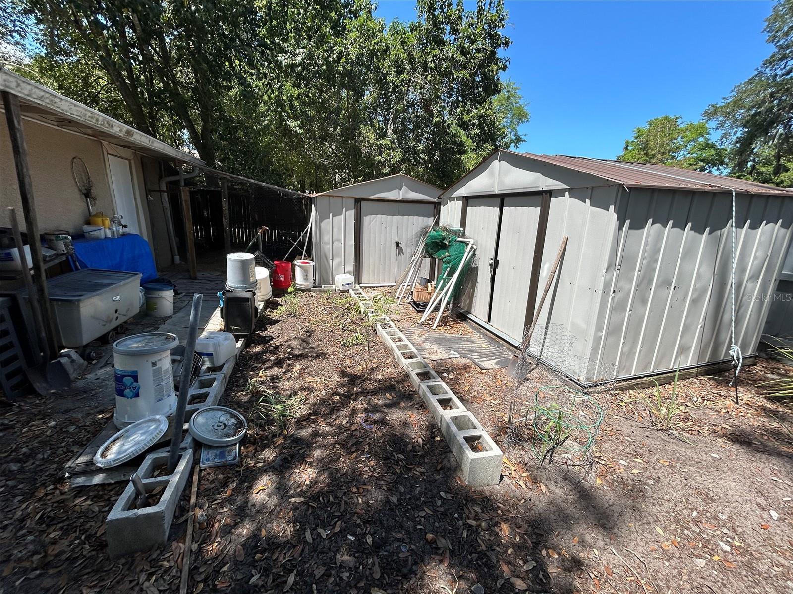 SUNNYLAND PARK 02 BLK 17 KINGSTON - Residential