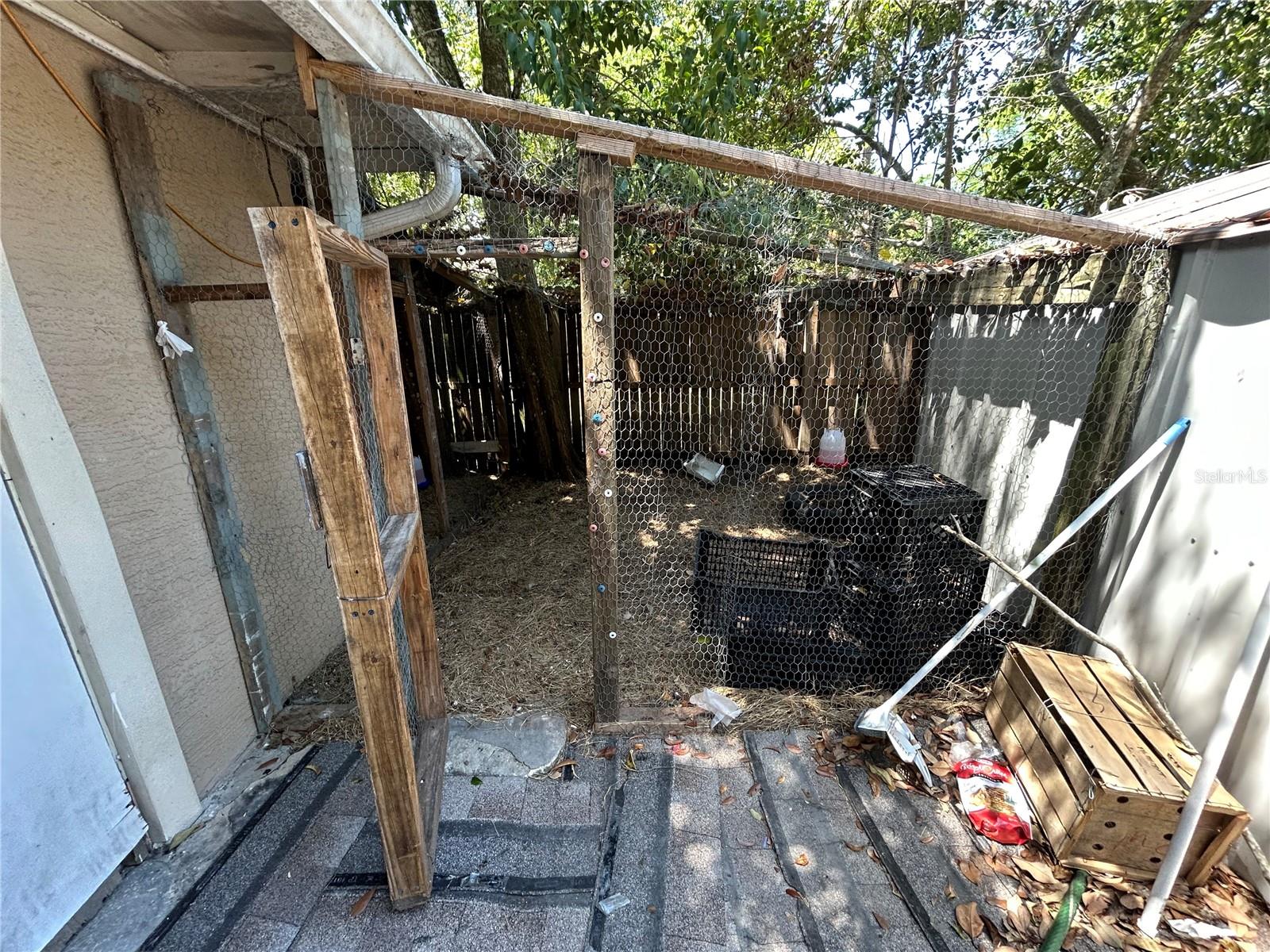 SUNNYLAND PARK 02 BLK 17 KINGSTON - Residential