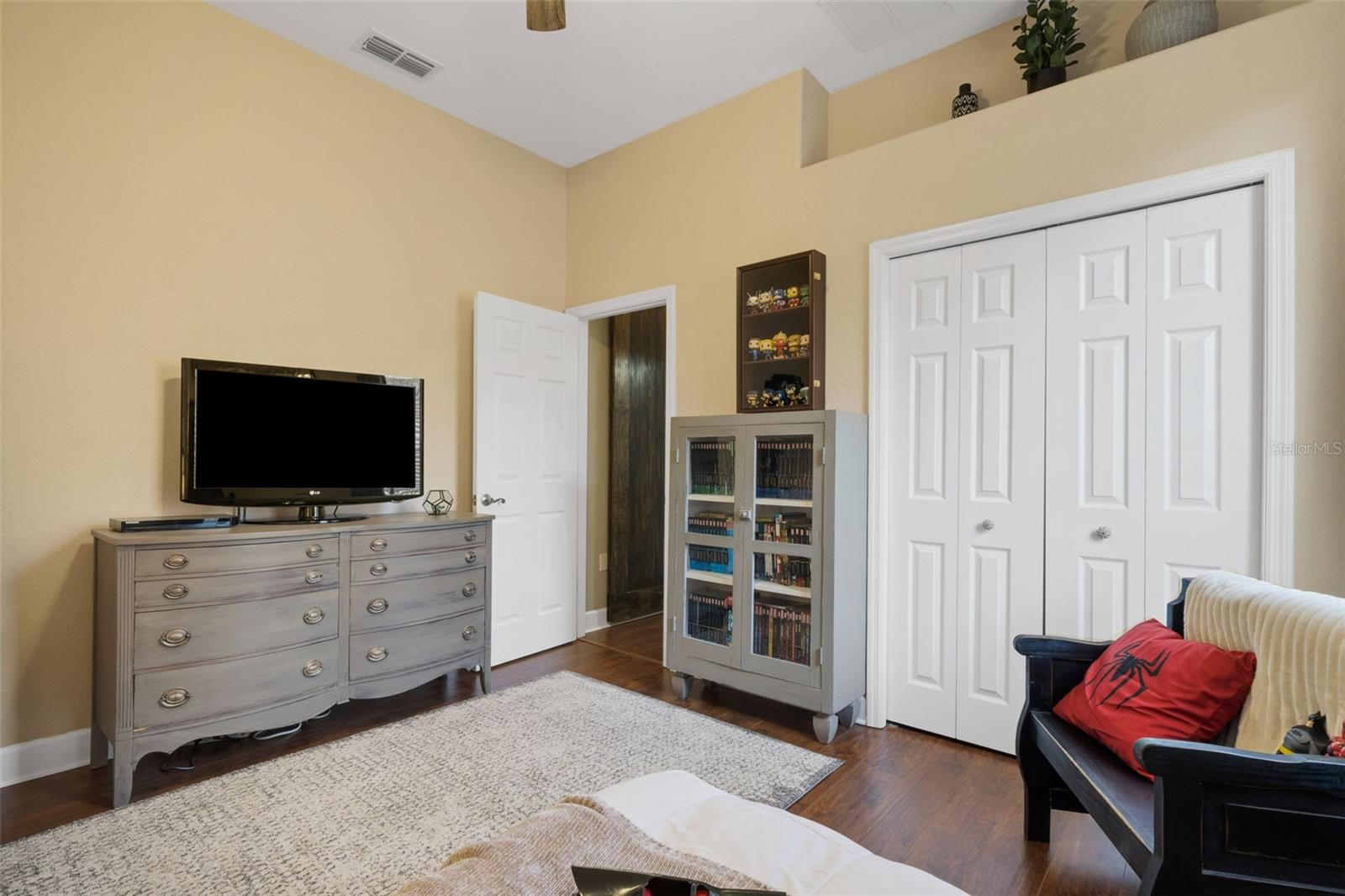 VINTAGE VIEW PH 02 - Residential