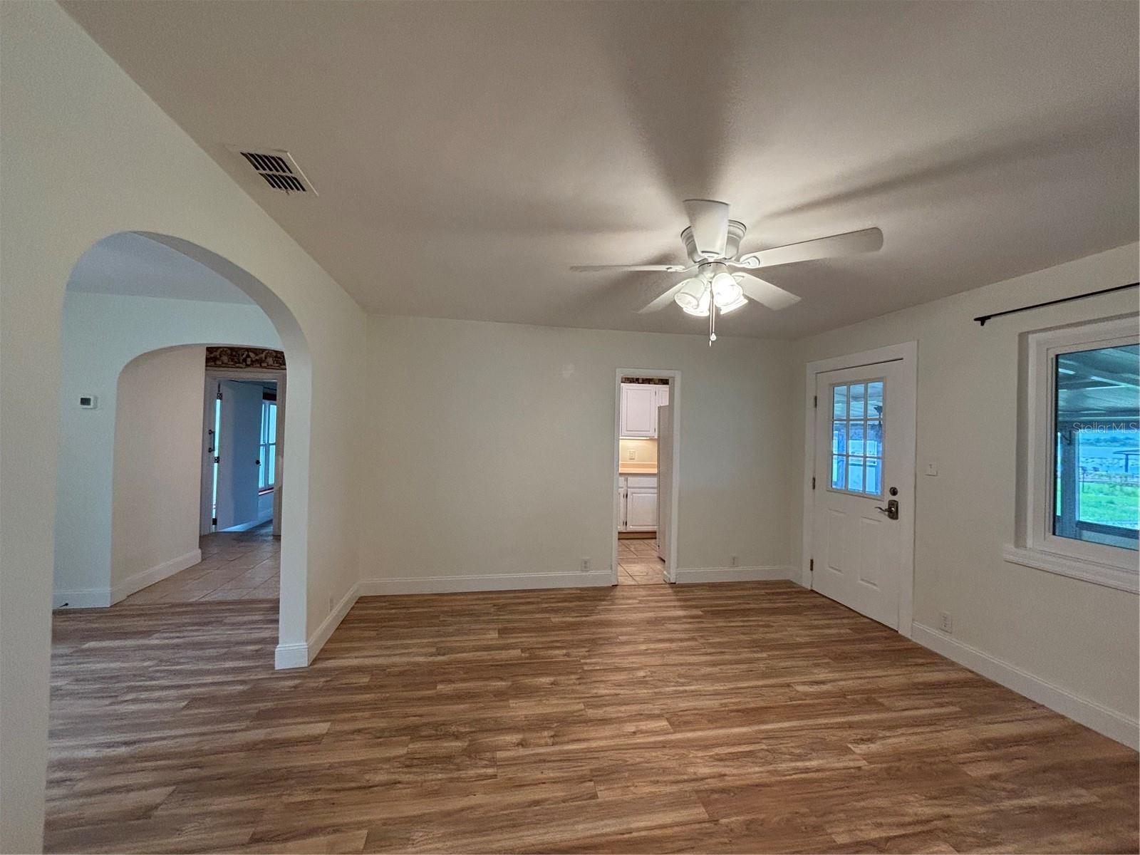 EAST VIEW PARKWAY PB 13 PG 4 - Residential