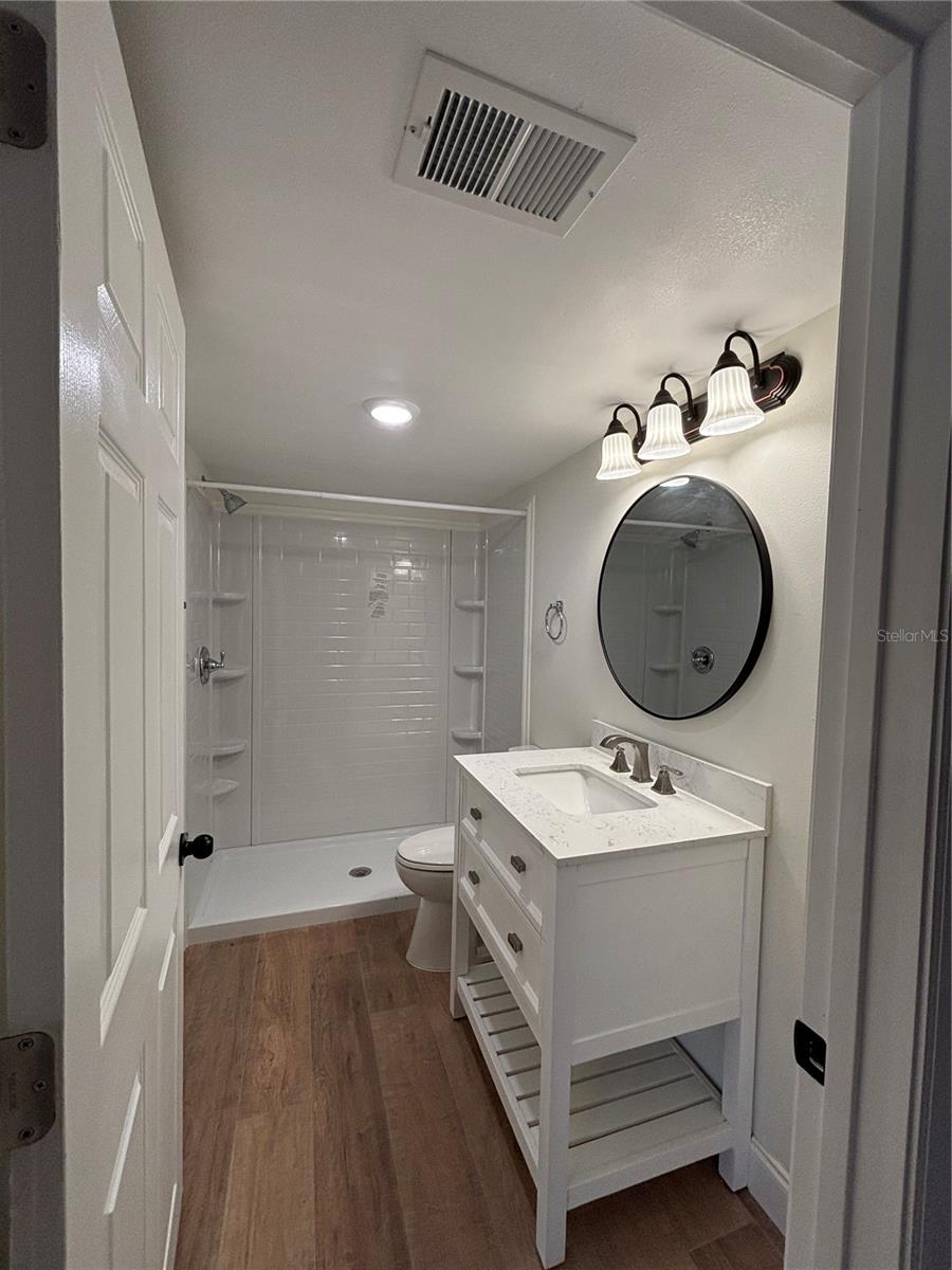 EAST VIEW PARKWAY PB 13 PG 4 - Residential