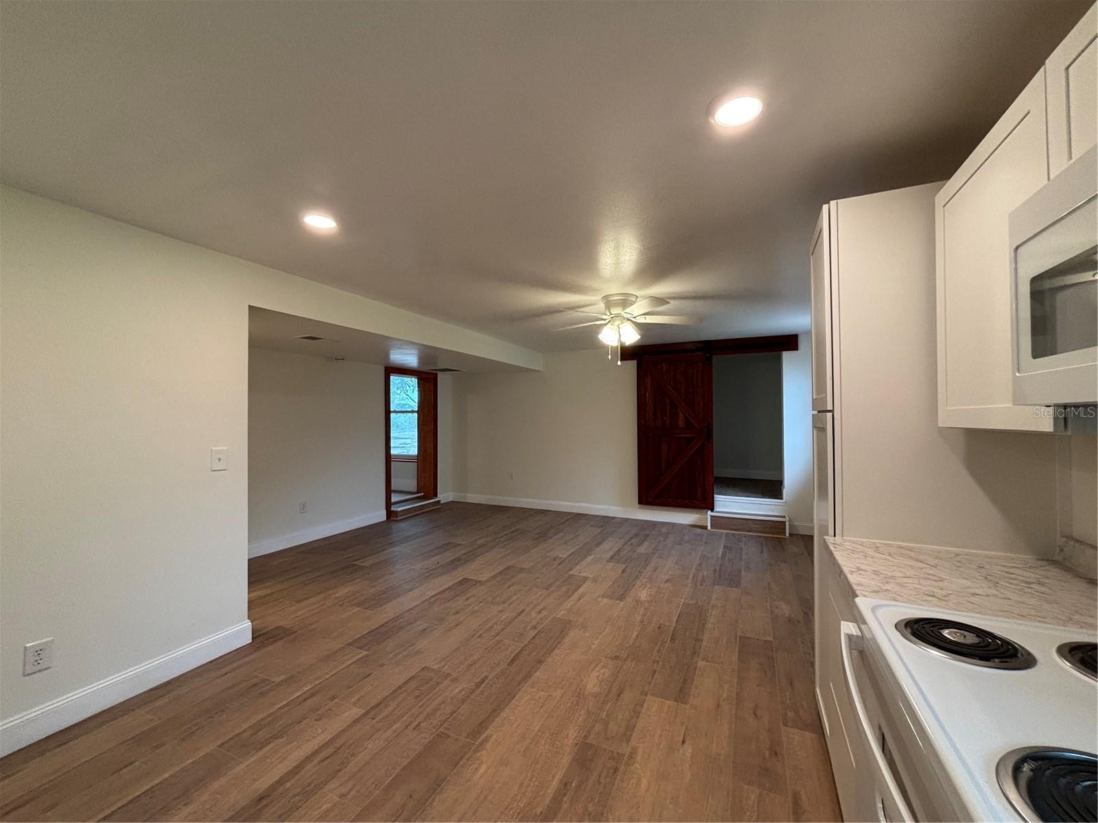 EAST VIEW PARKWAY PB 13 PG 4 - Residential