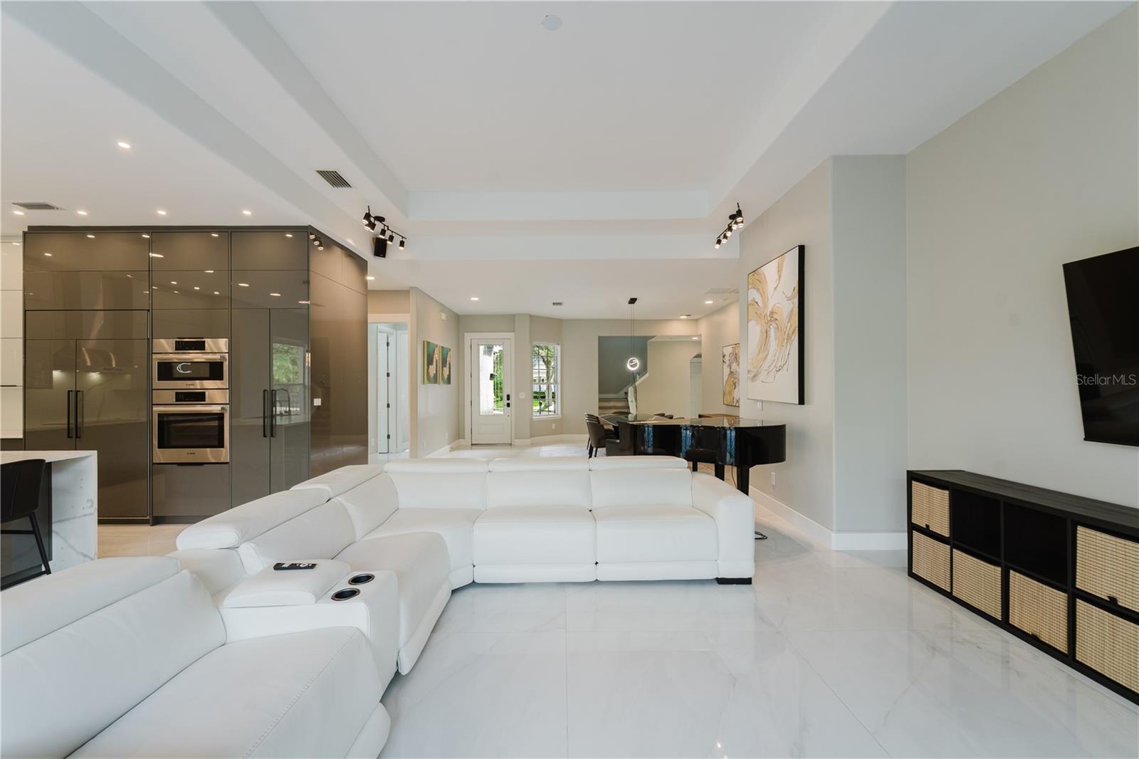 WHITNEY ISLES/BELMERE PH 02 - Residential