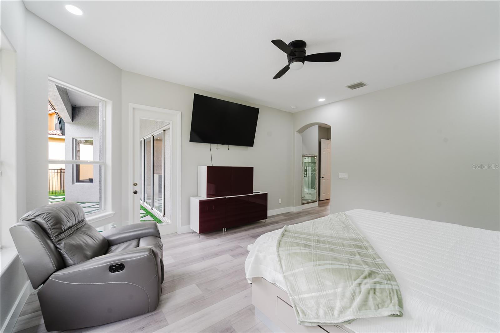 WHITNEY ISLES/BELMERE PH 02 - Residential