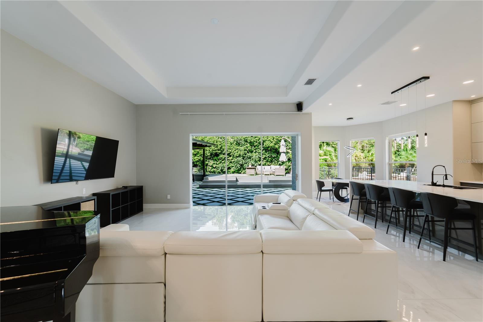 WHITNEY ISLES/BELMERE PH 02 - Residential