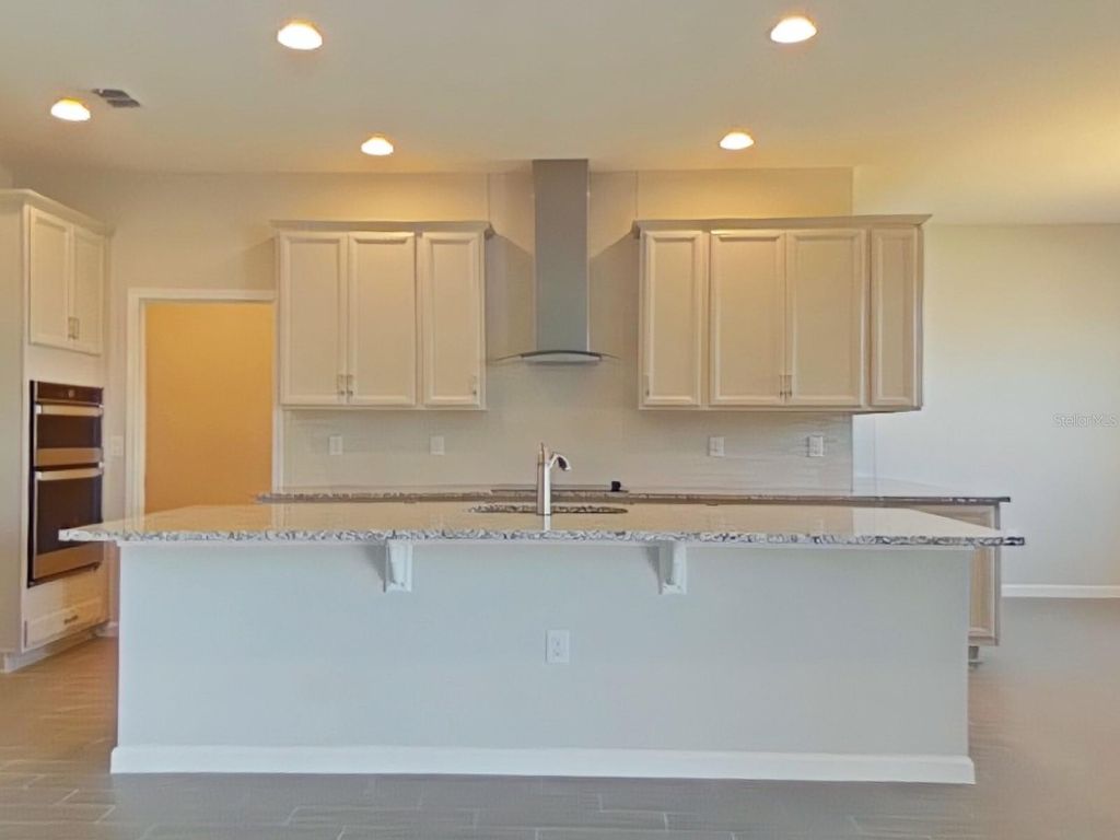 Photo of 14389 Crest Palm Avenue, Windermere, FL 34786 (MLS # G5103035)