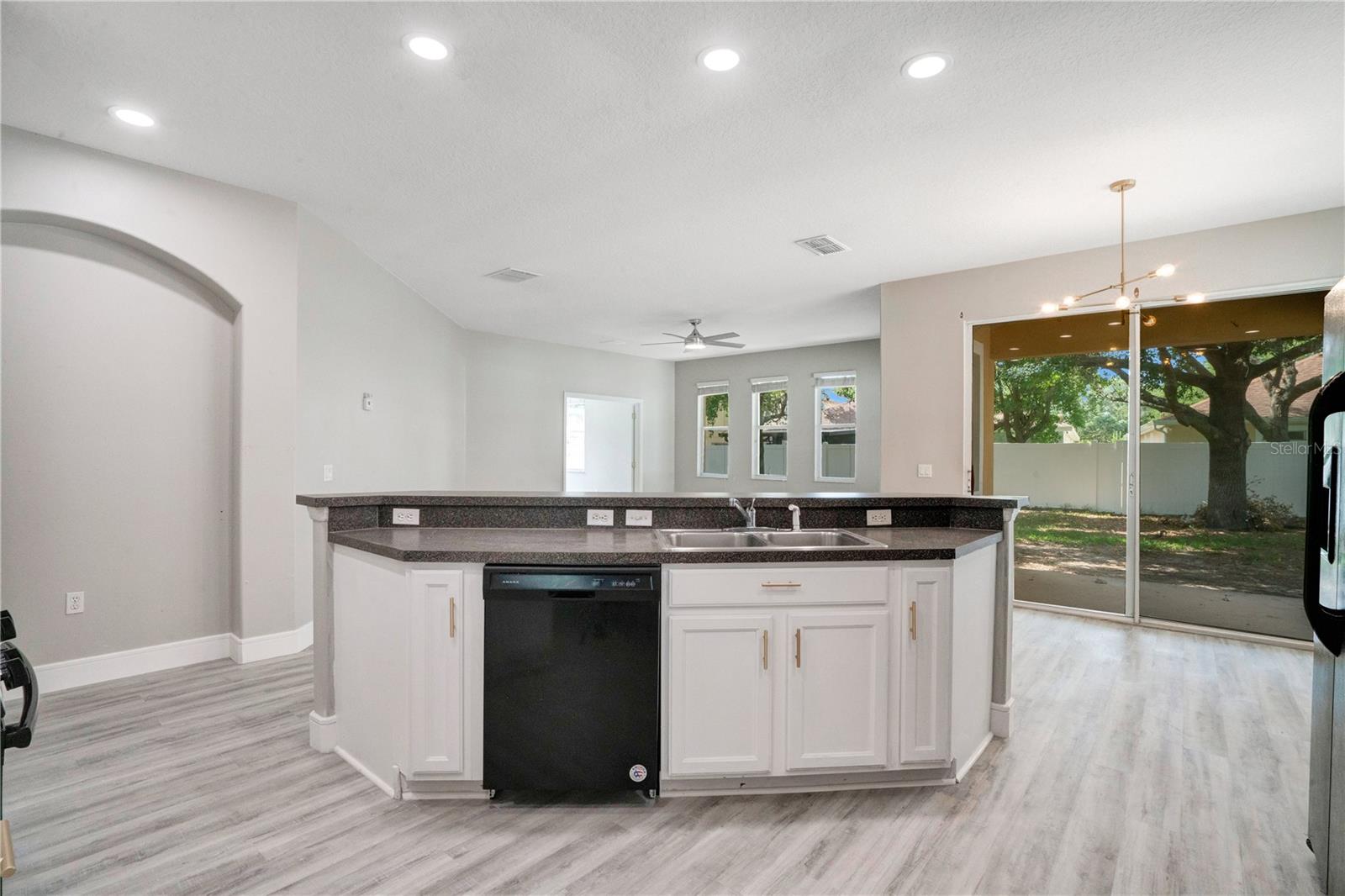 SUMMERPORT PH 02 - Residential