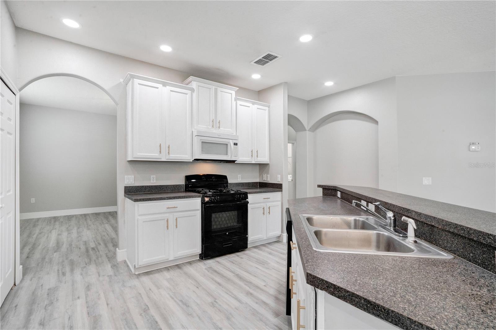 SUMMERPORT PH 02 - Residential