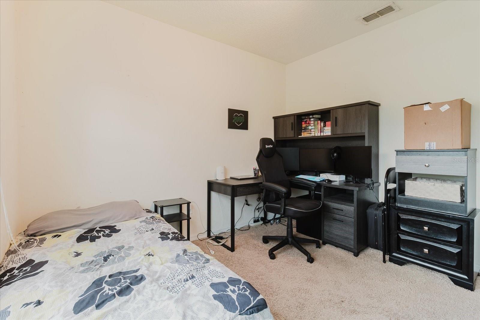 SQUIRES GROVE - Residential