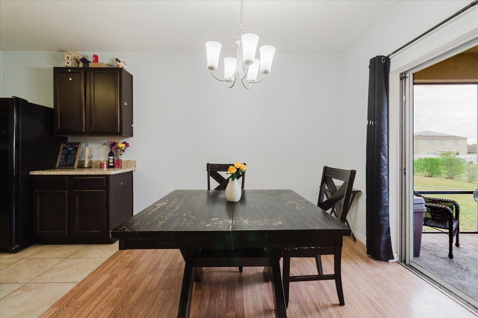 SQUIRES GROVE - Residential