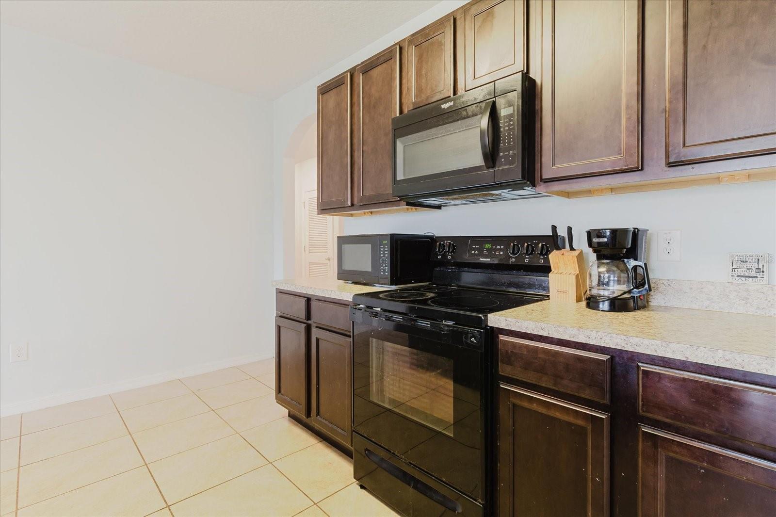 SQUIRES GROVE - Residential