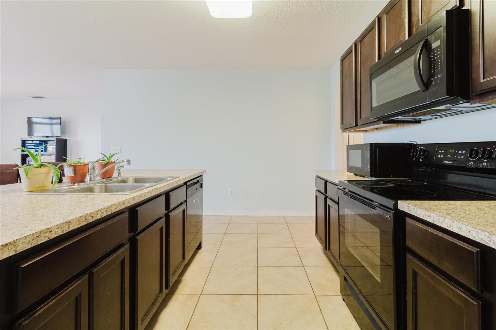 SQUIRES GROVE - Residential